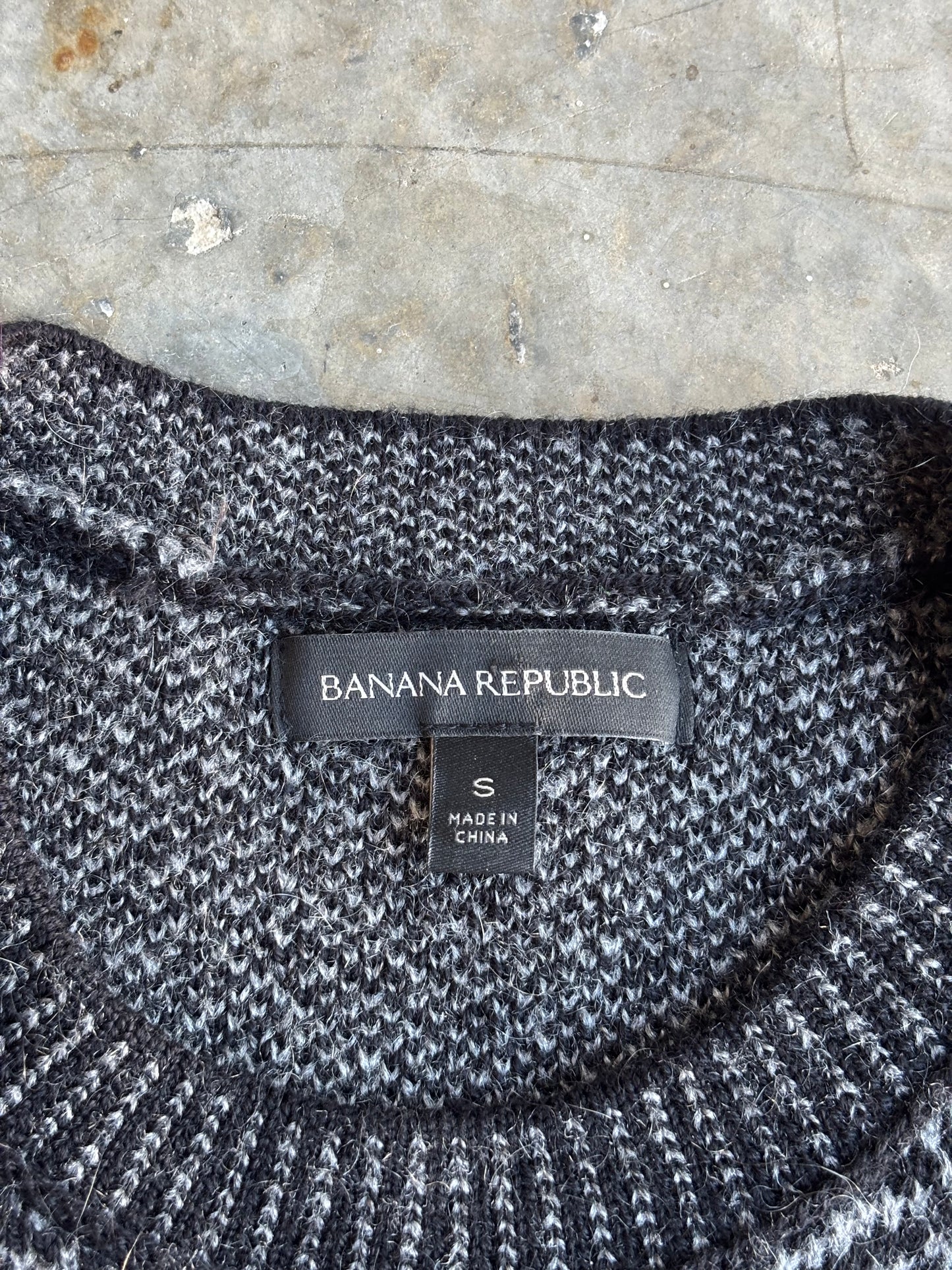 Banana Republic Sweater - S