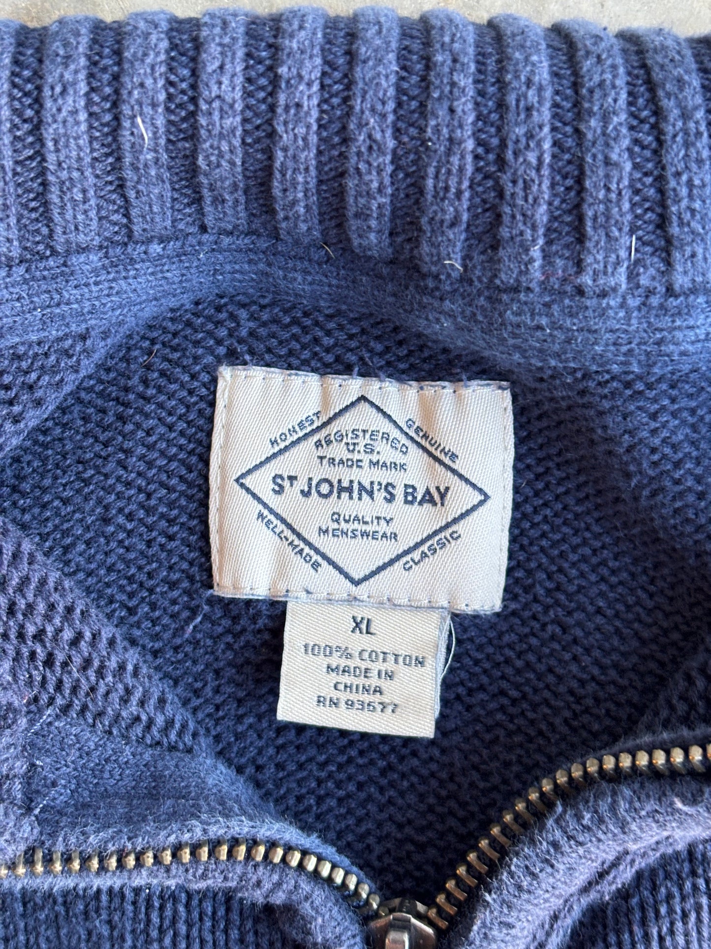 St. Johns Bay Quarter Zip - XL