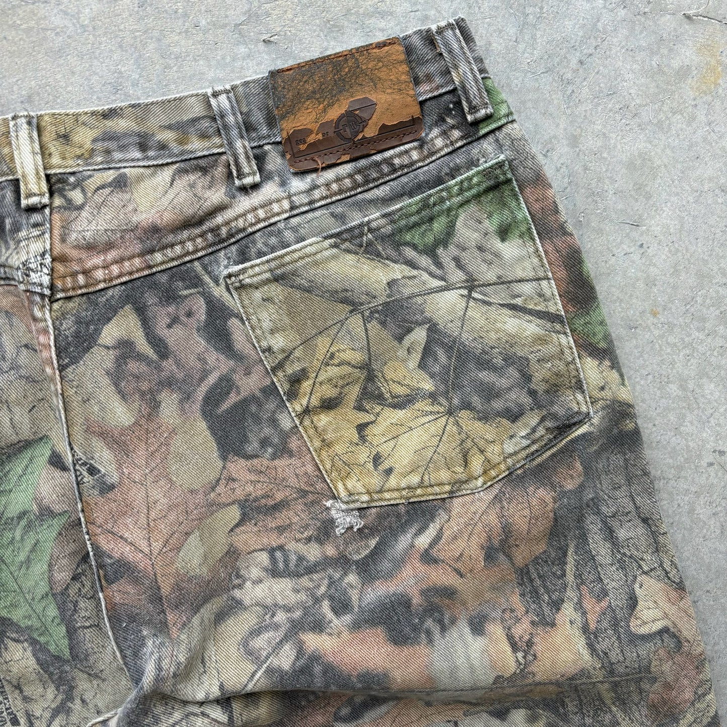 Wrangler Camo Pants 38x29”