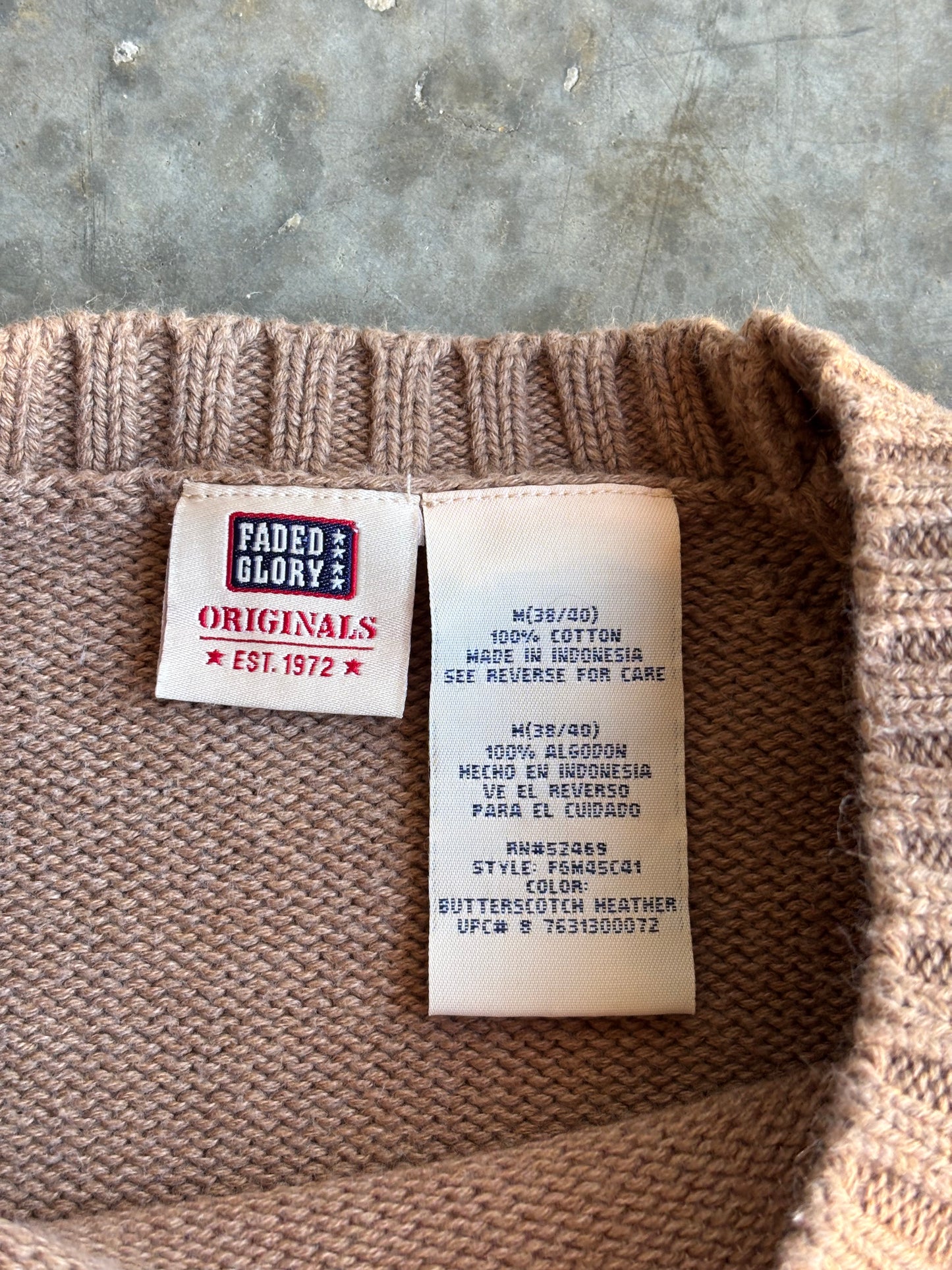 Faded Glory Sweater - M