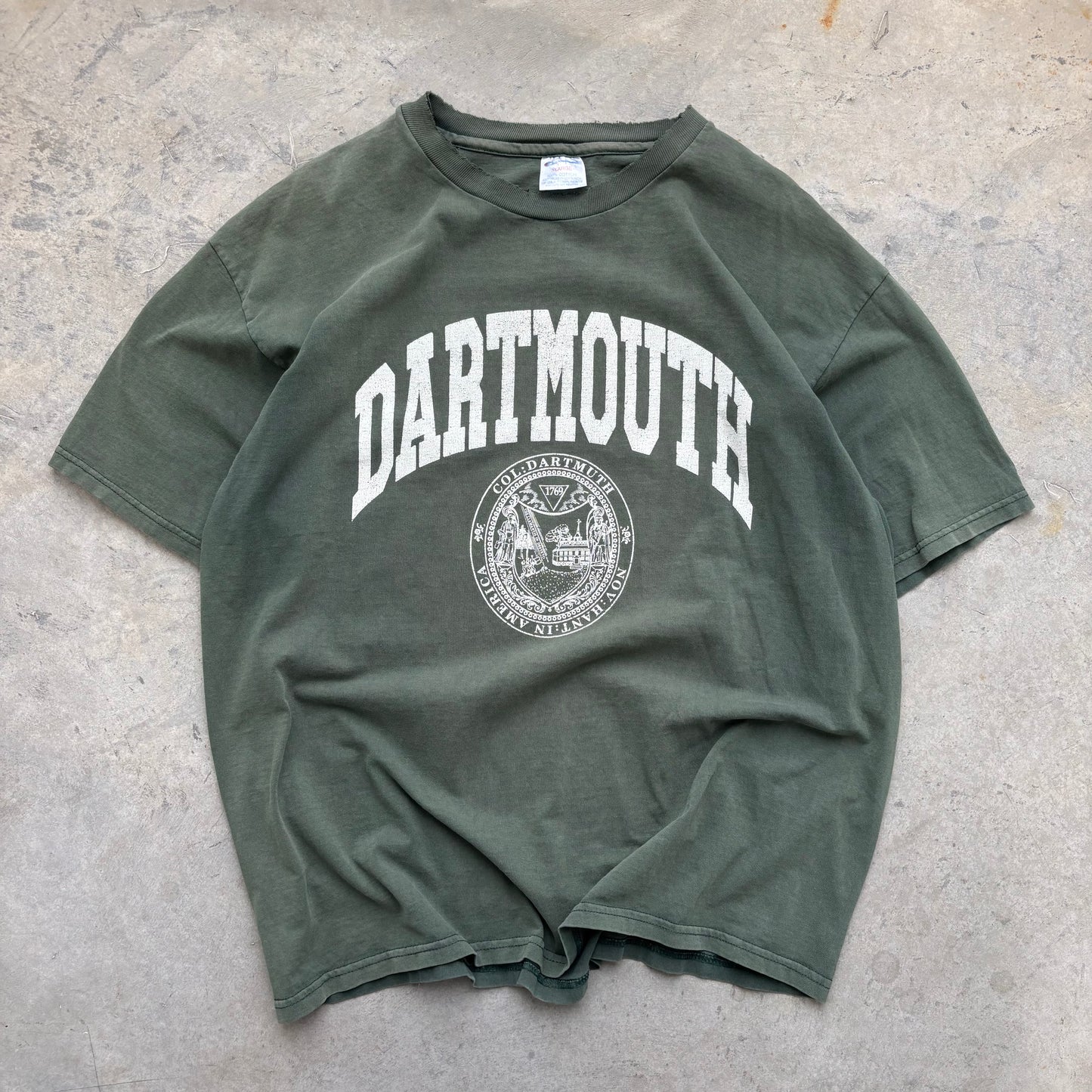 Dartmouth University Shirt - XL