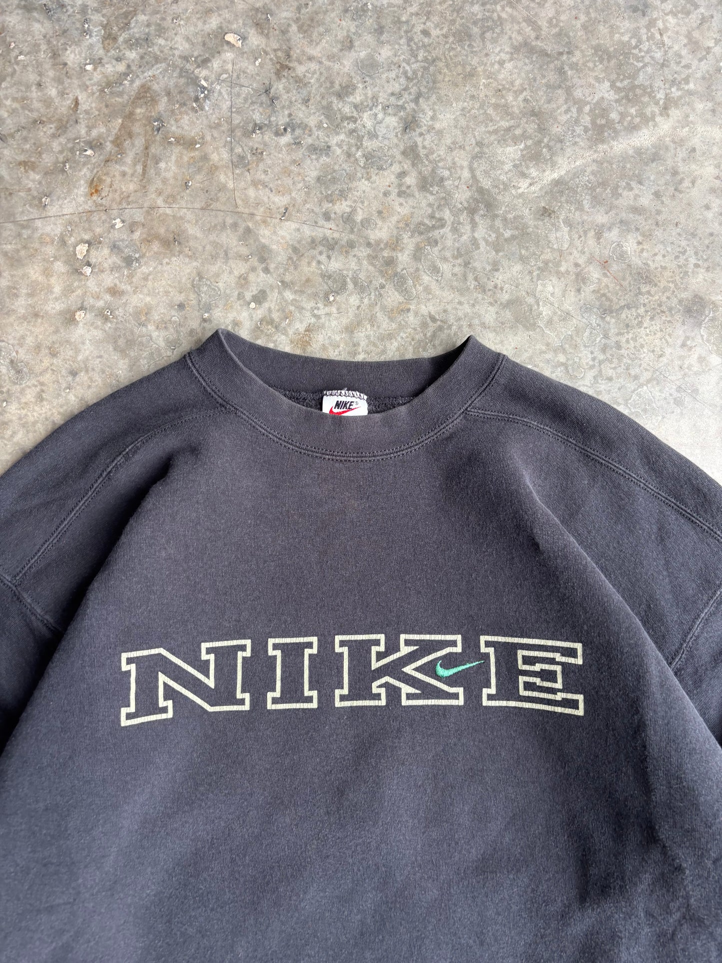 Nike Spell Out Crewneck - L