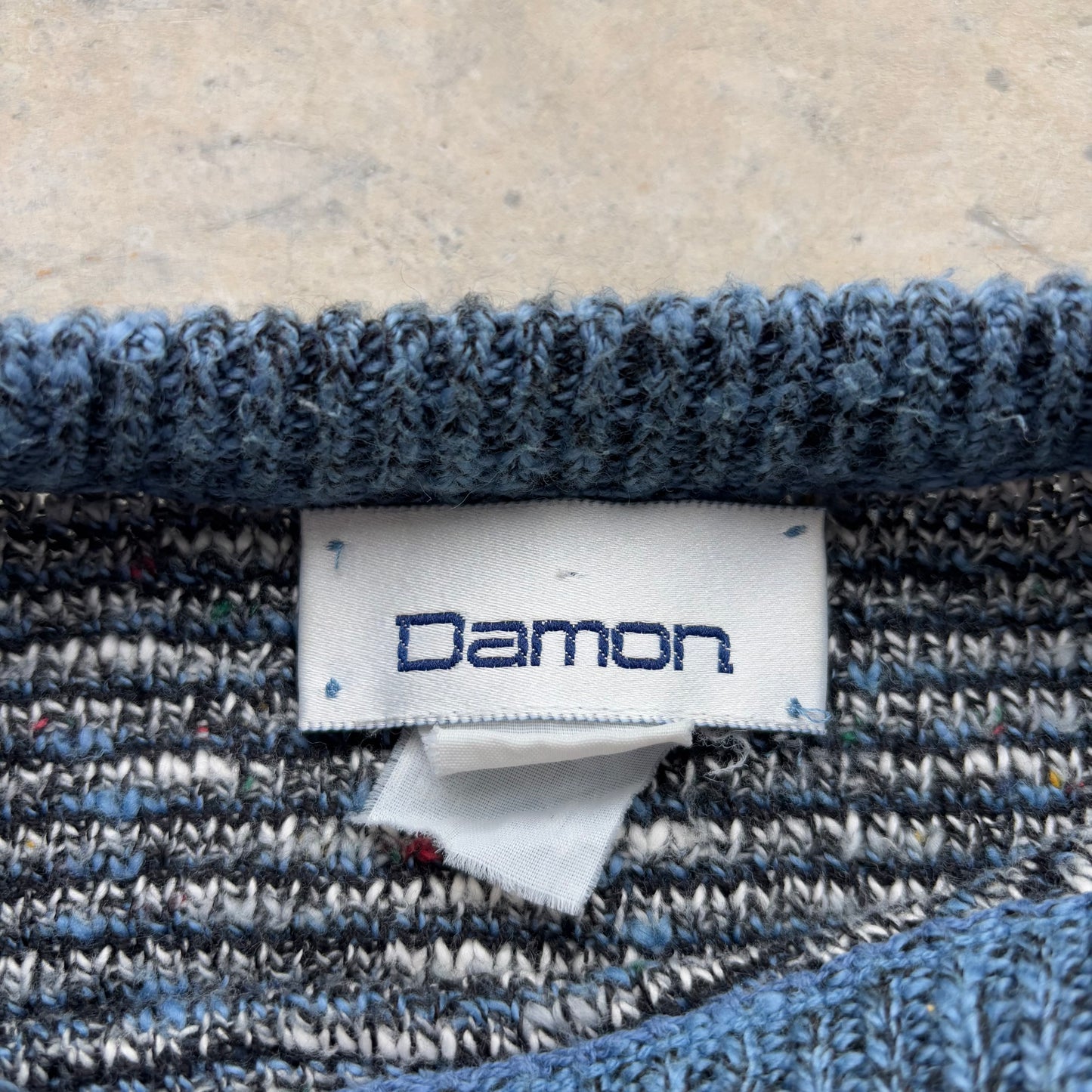 Damon Sweater - L