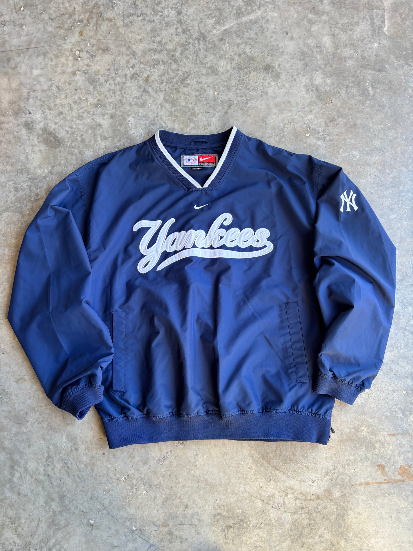 Yankees Nike Center Swoosh Jacket - L