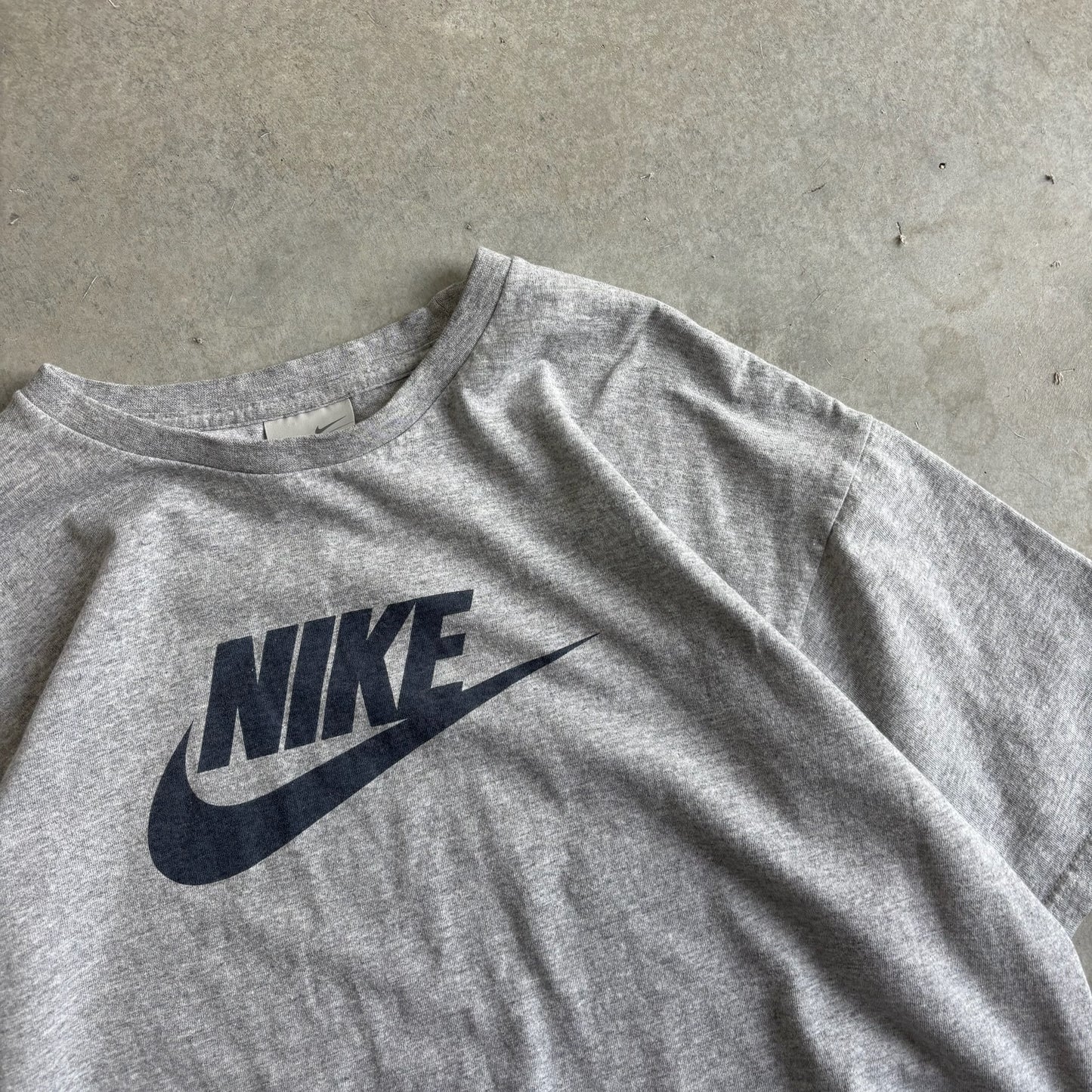 Nike Shirt - L