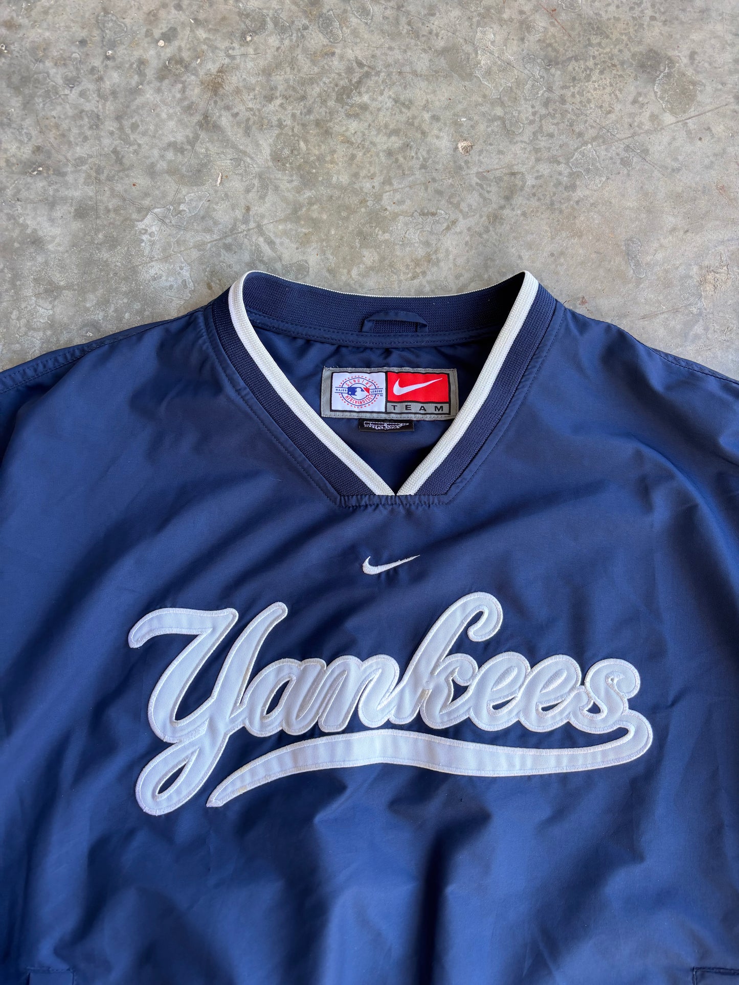 Yankees Nike Center Swoosh Jacket - L