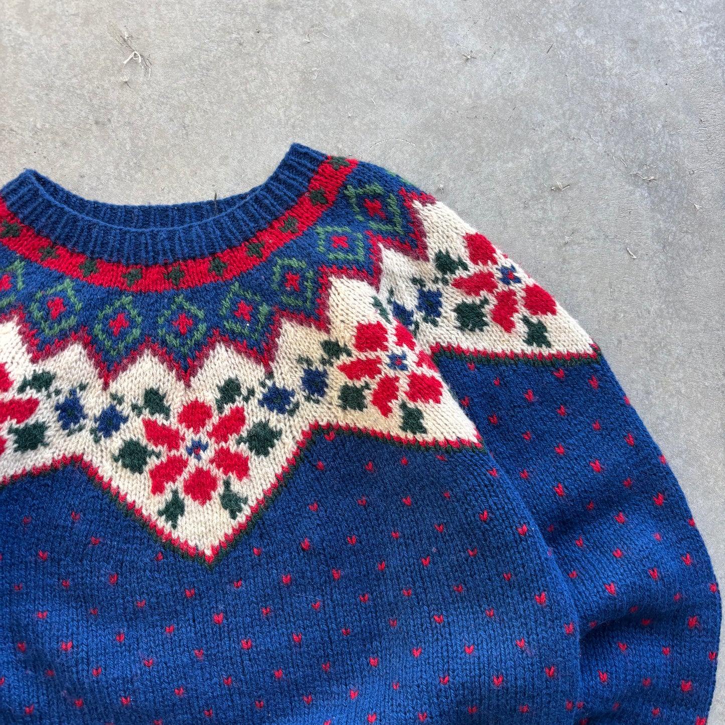 Eddie Bauer Sweater - M