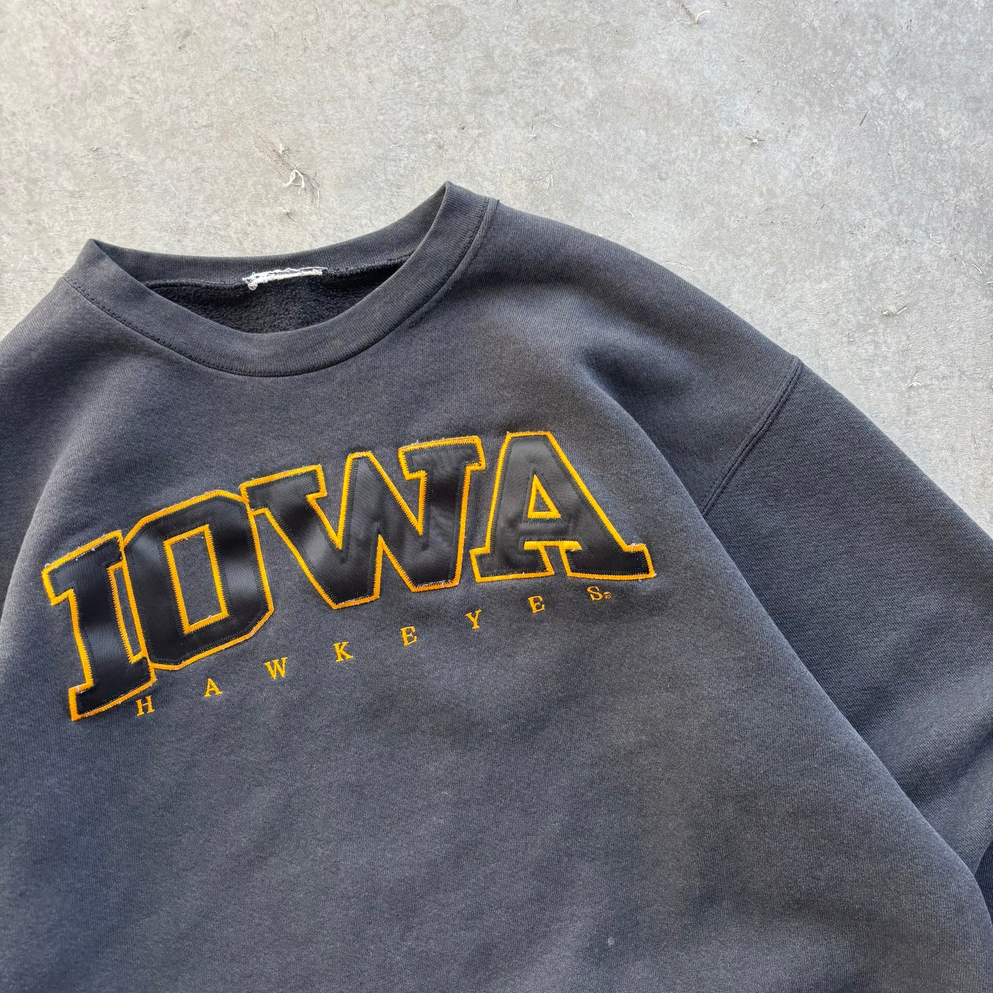 Iowa Hawkeyes Crewneck - M