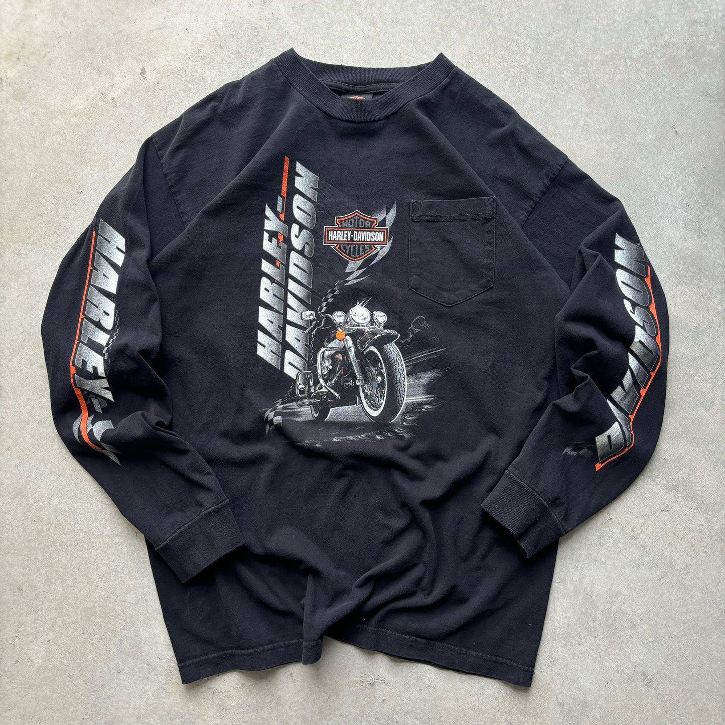 Harley Davidson Shirt -XL (Armpit hole)