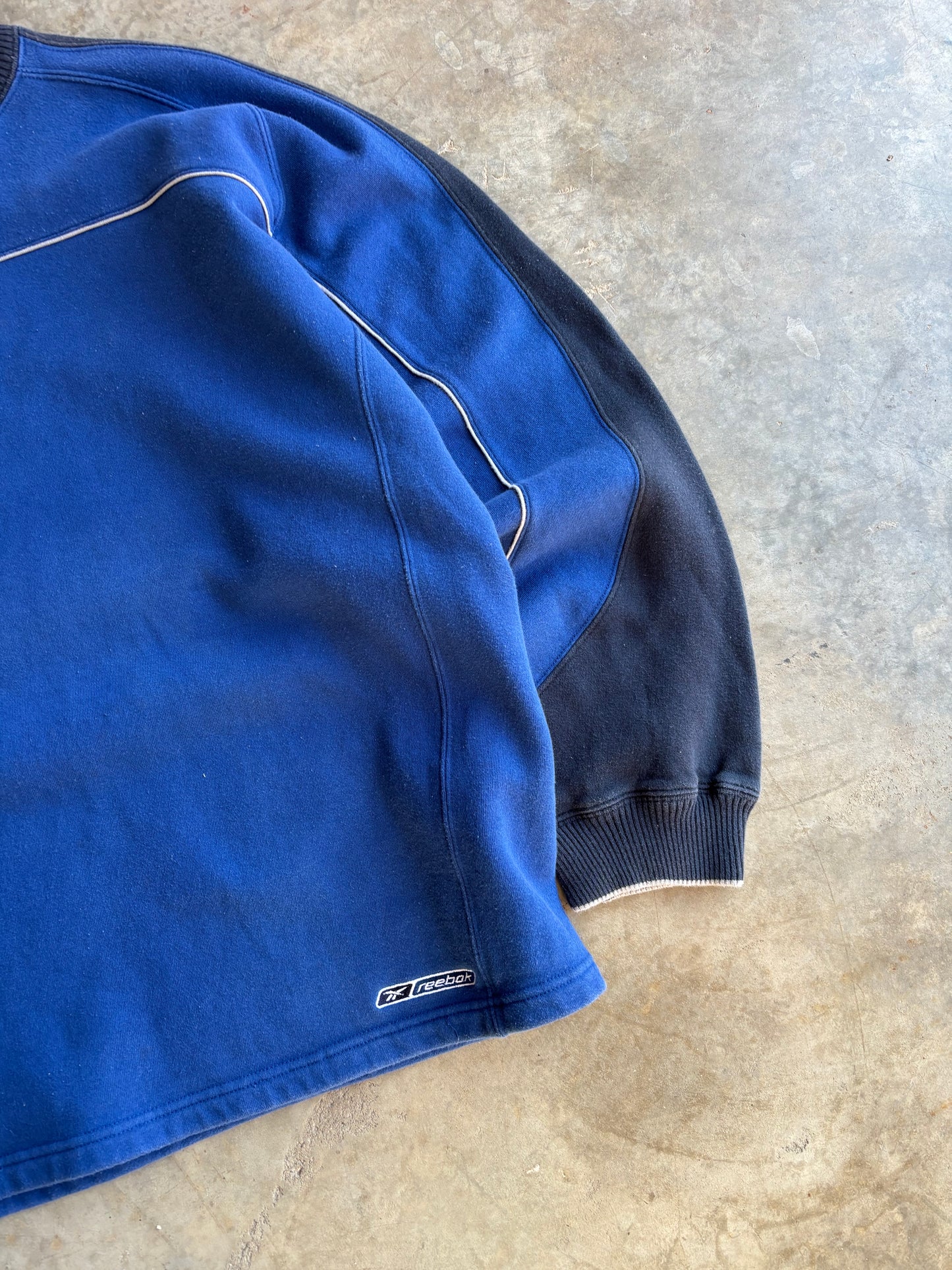 Reebok Crewneck - L