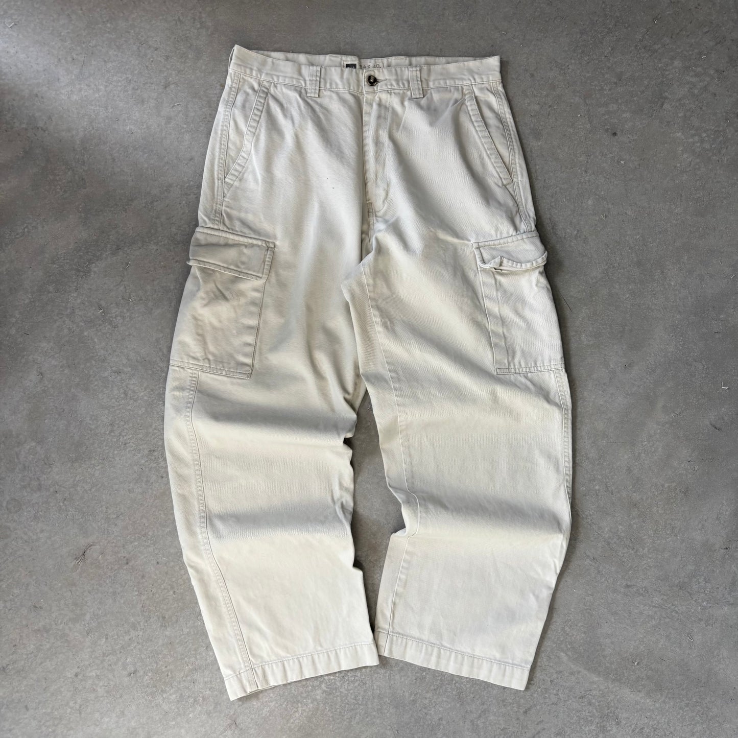 GAP Cargo Pants 32x29”