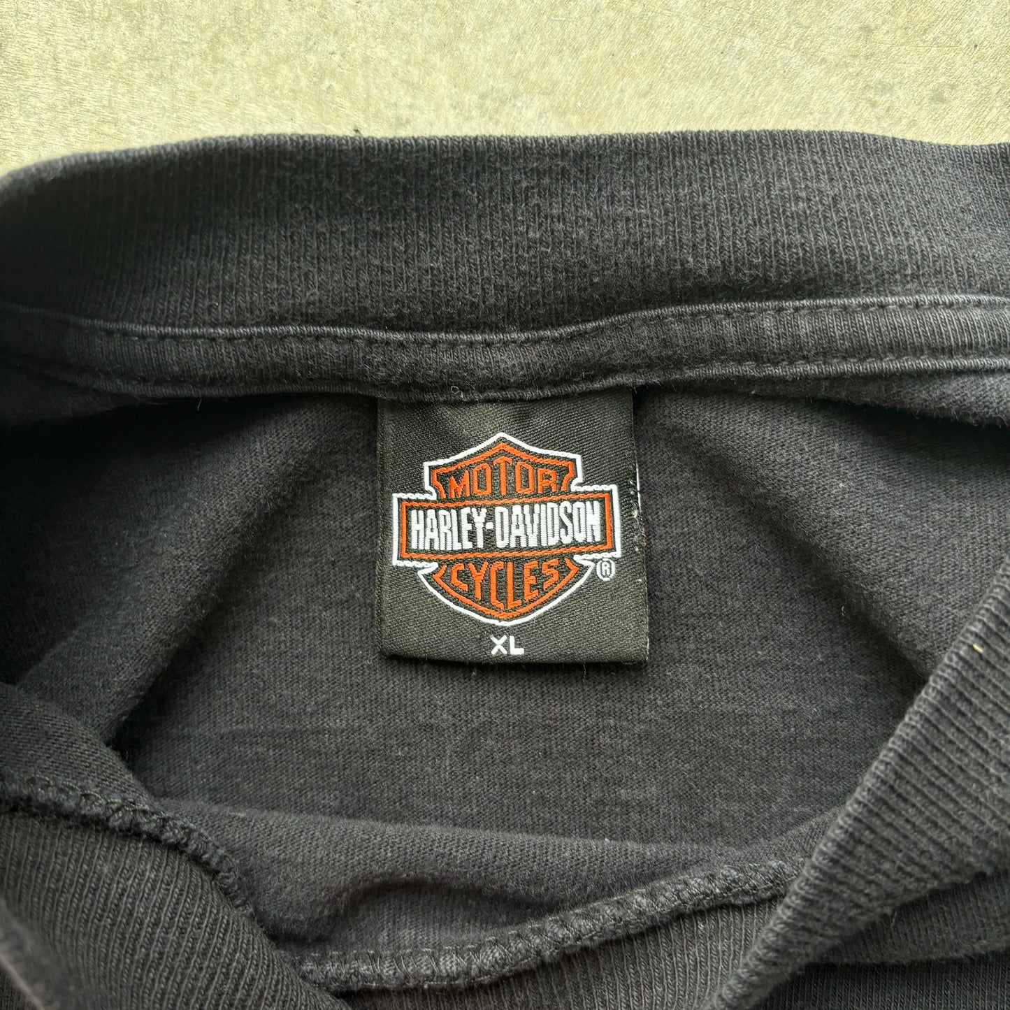 Harley Davidson Shirt -XL (Armpit hole)