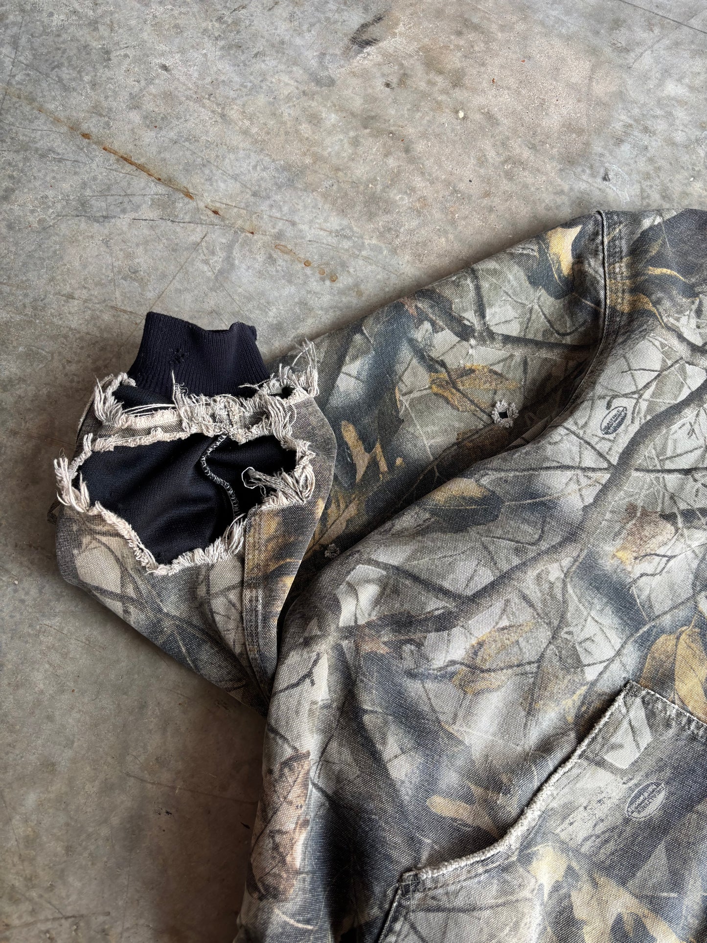 Camo Carhartt Hooded Jacket - XL